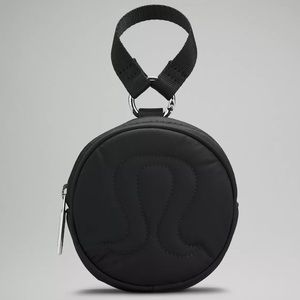 🎉HP🎉-LULULEMON🍋Logo Pouch (NWT)